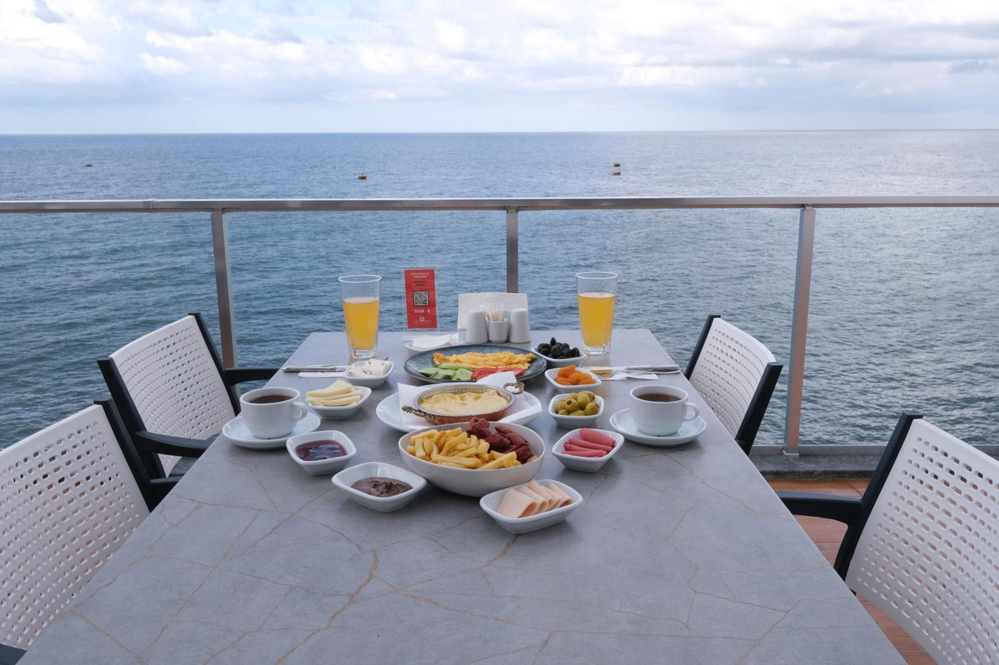 The Marine Hotel Trabzon Ngoại thất bức ảnh